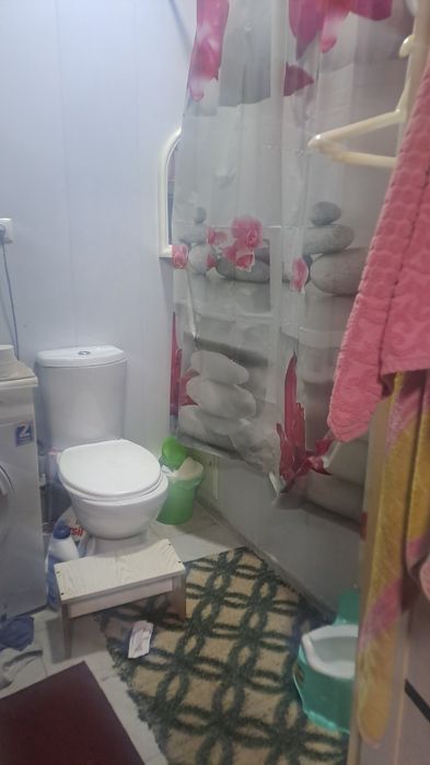 1 xonali Uy sotiladi