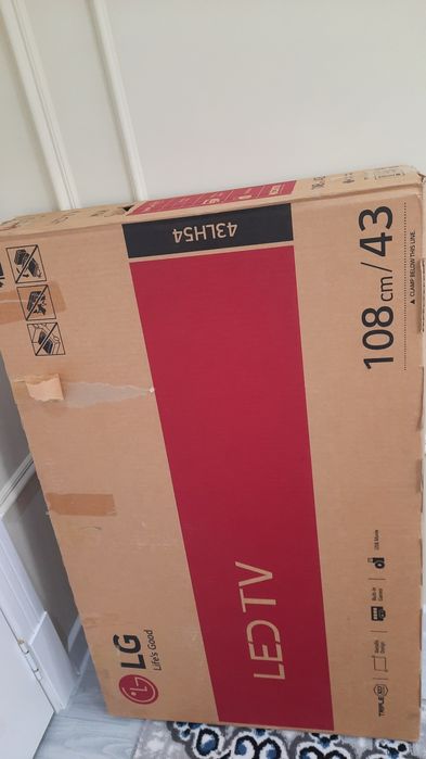 LG.   T V. 43.  Телвизор сотилади