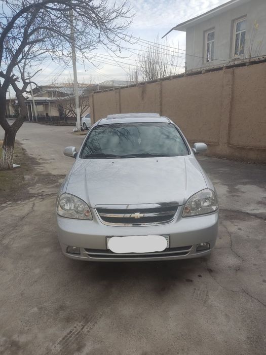 Lacetti 1.6 avtomat sotiladi