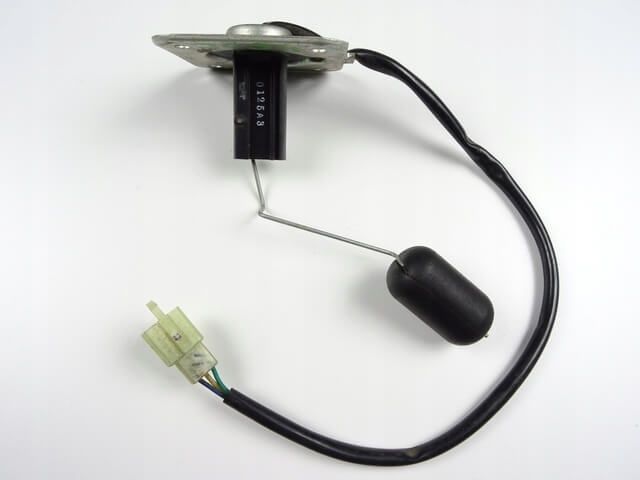 Продается с установкой "Датчик уровня топлива, кому нужно с тренером.