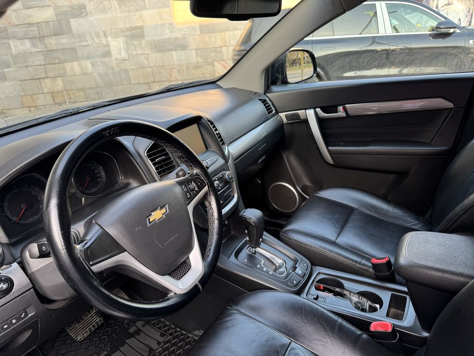 Captiva 4 qora ideal