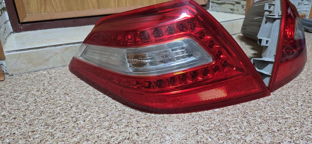 Nissan Teana фары задние