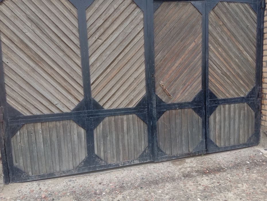 Darvoza sotiladi вората
