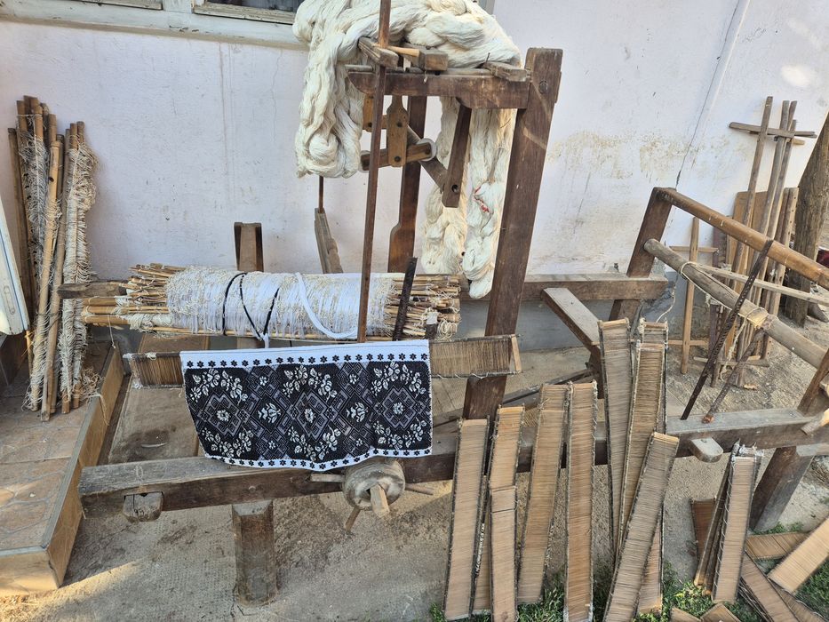 Război de țesut cu brâne alese 80 de fușcei