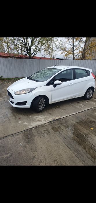 Vând Ford Fiesta 2017 diesel e 6 impecabil