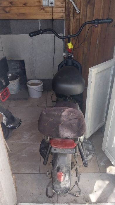 Скутер  үшеу жақсы