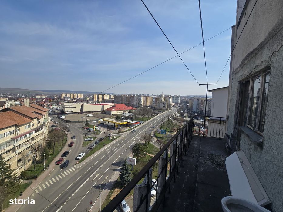 OFERTĂ: Apartament o cameră cu balcon bloc de apartamente!