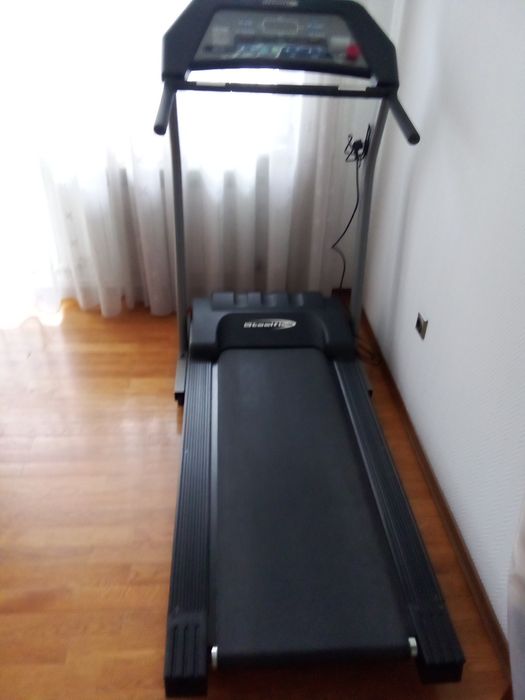 Беговая дорожка спортивная