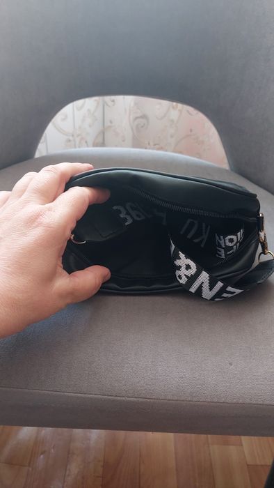 Продам женскую сумочку