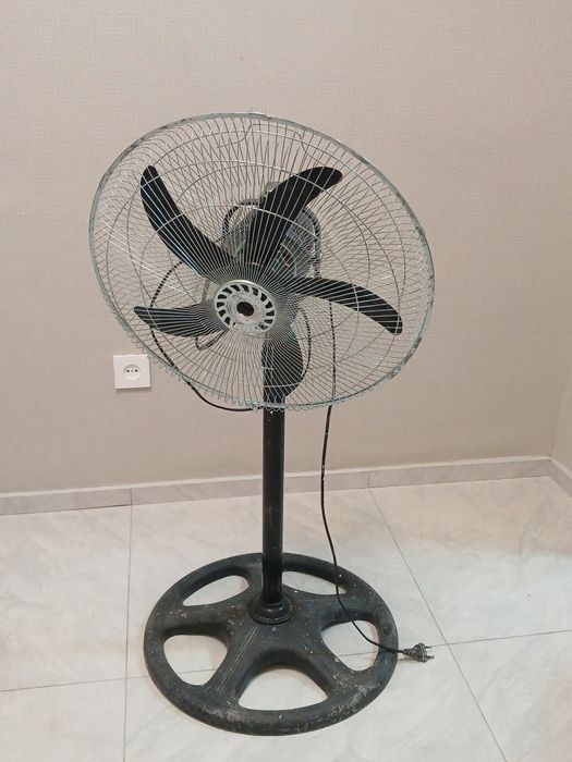 Вентилятор напольный 100 тыс сум
