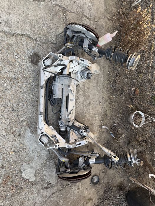 BMW SERIA 3 2011 Punte fata e90 completa caseta directie b