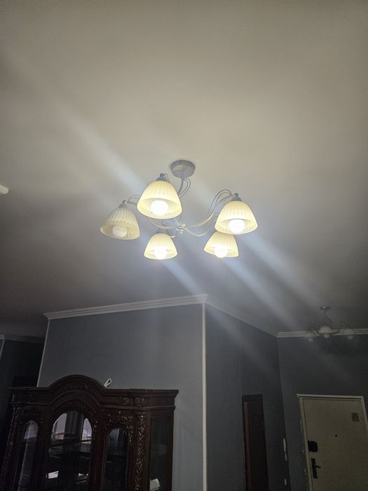 Люстра комнатная