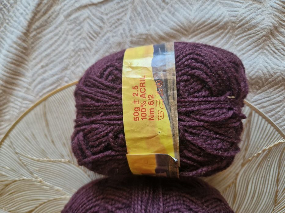 Прежди  + куки за плетене