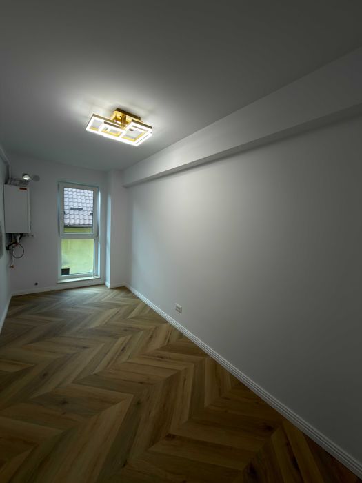 Apartament premium cu 2 camere decomandate, parcare și boxă incluse – zonă centrală, Suceava (str. Nicolae Titulescu)