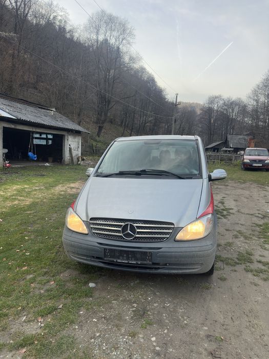 Vand sau schimb mercedes vito