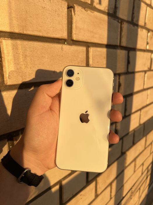 Продам iPhone 11