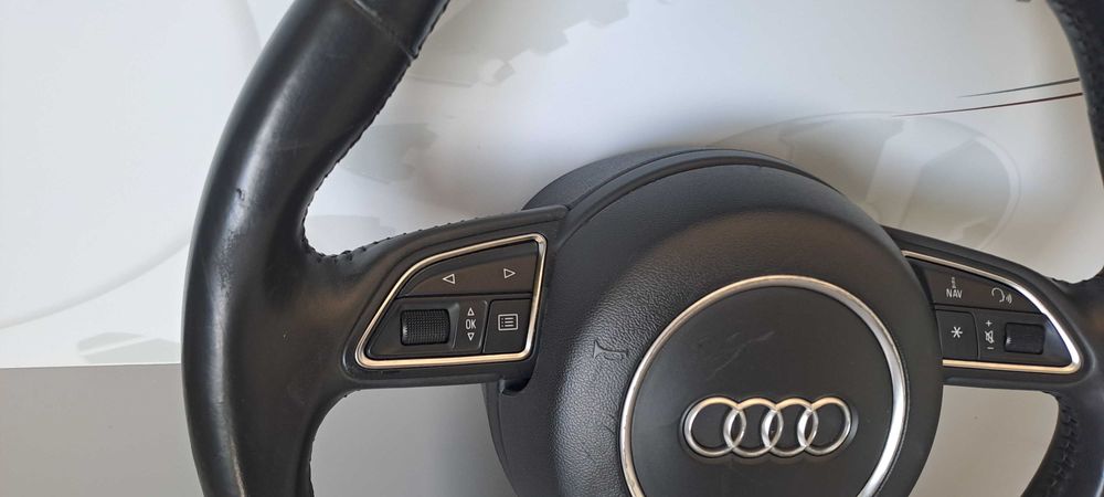 Волан с Air bag Audi А1 2014г