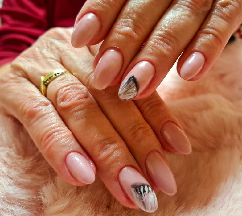 Aplic unghii cu gel  ,ustensile sterile