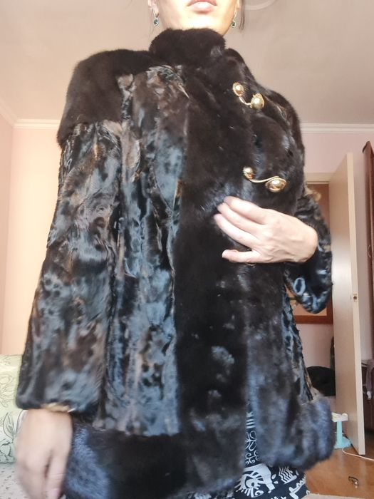 Шуба каракуль из Греции, Афины. Размер xs.