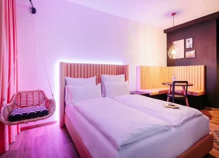 Дава се под наем Едностаен апартамент в Пловдив, Кючук Париж - 45 кв.м за 204 € - Снимка #2