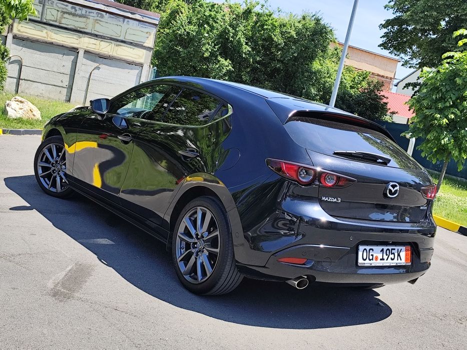 Mazda 3 2.0 benzina mild hybrid 150 cp takumi
