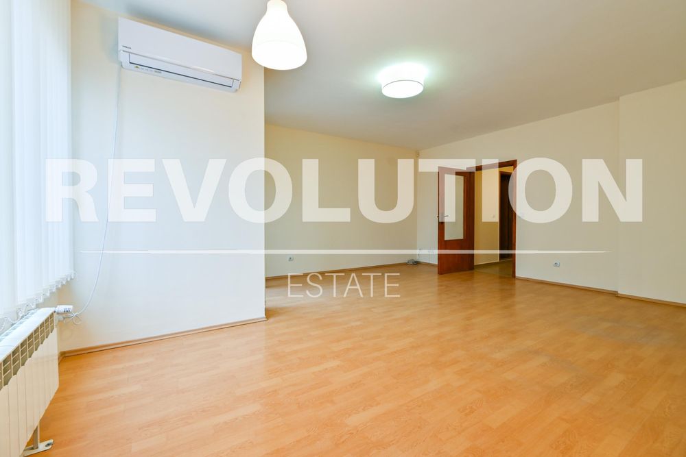 Дава се под наем Тристаен апартамент в София, Младост 1 - 106 кв.м за 766 € - Снимка #11