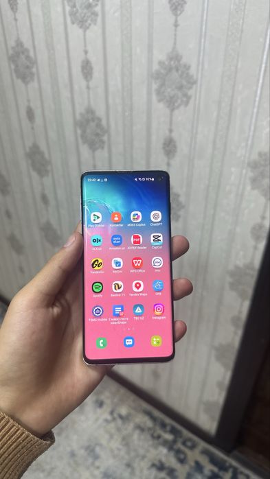 Samsung s10 qora