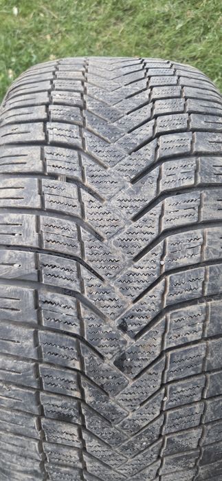 Vand  1 de iarna 225/40 R18  Mazzini