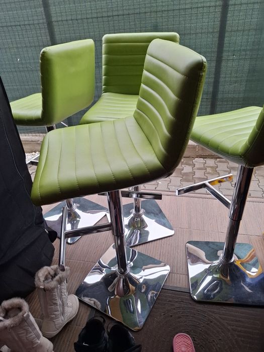 Vand scaune bar mobexpert 500 lei toate 4