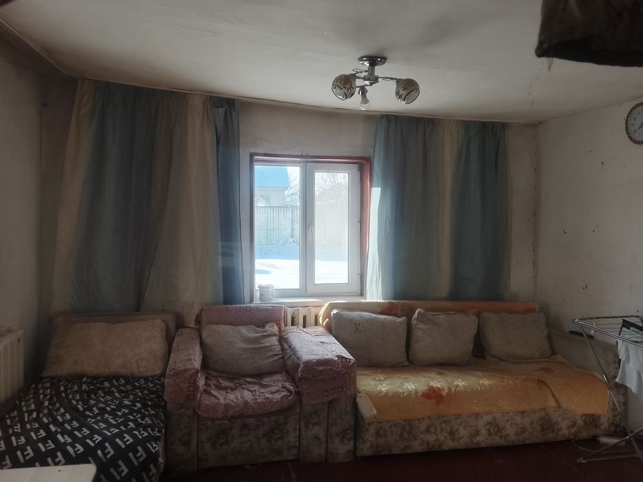 Срочно продам дом в центре Есик