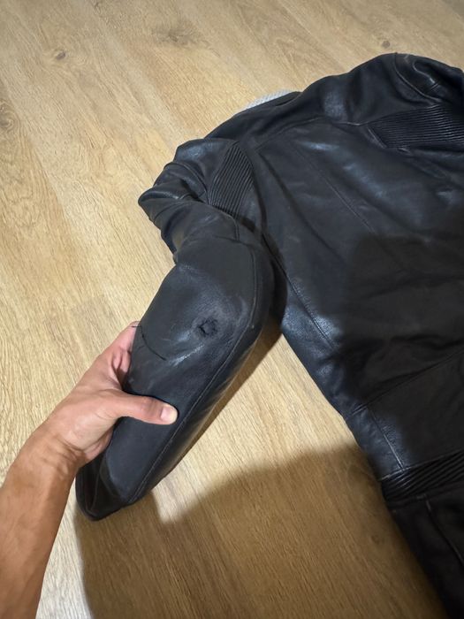 Кожен екип Dainese