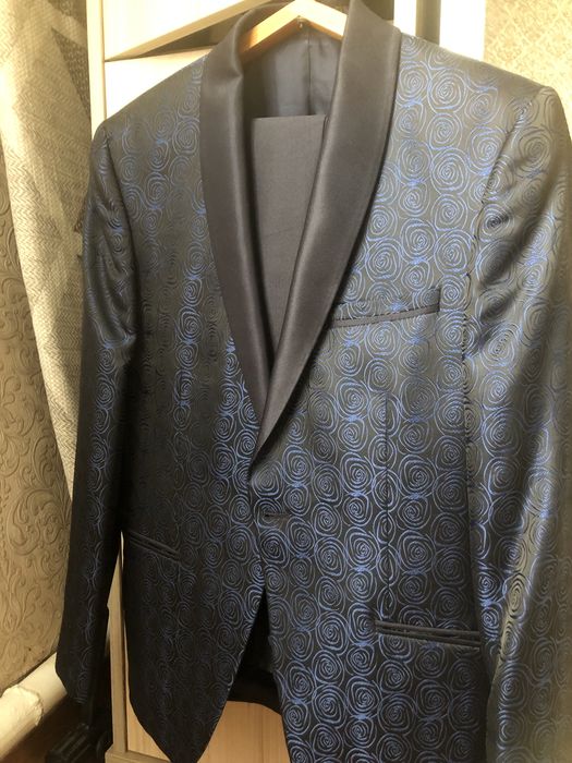 Продам мужской брючный костюм