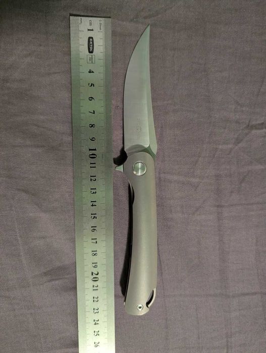 Няколко китайски ножа.