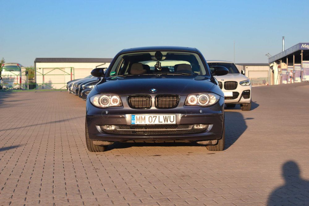 BMW Seria 1 118d Pachet Confort
