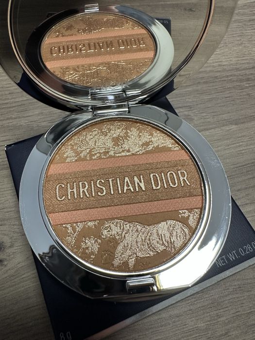 Чисто нов!! 100% Оригинален лимитиран бронзър Dior Forever Nude Bronze Glow бронзер бронзант