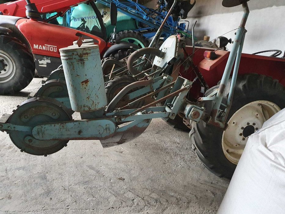 Semanatoare 4 randuri/prasitoare