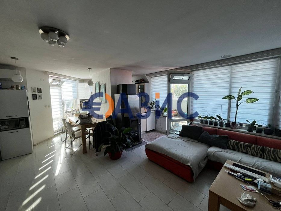 Продава се Тристаен апартамент в Несебър - 160 кв.м за 398 €/кв.м - Снимка #2