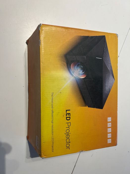 Мултимедиен проектор