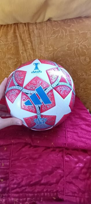 Minge de fotbal adidas Champions League Women's(orginala)
