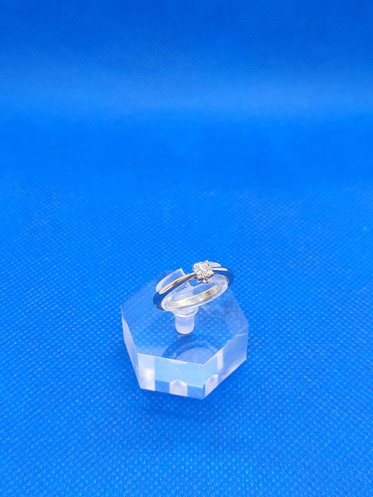 Годежен пръстен с диамант