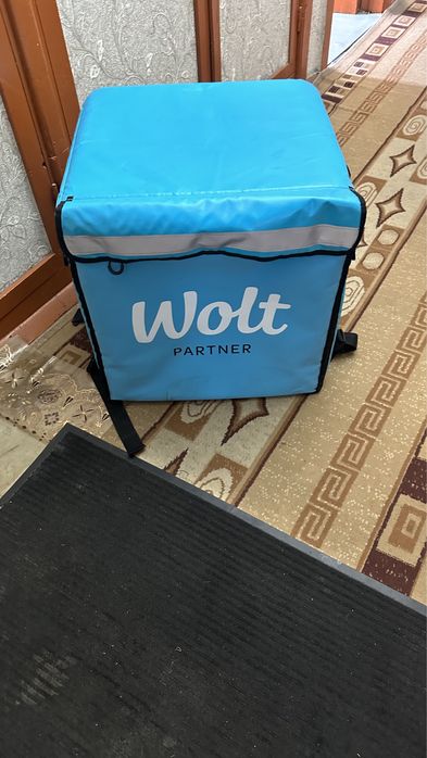 Продам термо сумку Wolt БУ