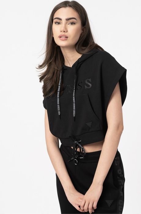 Сет GUESS къси панталонки и топ