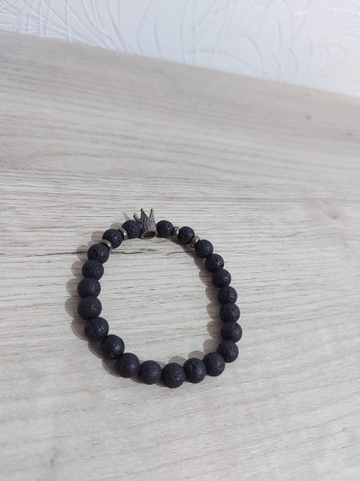 Vând brățară lava stone