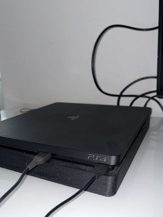 Playstation 4 pro 1tb