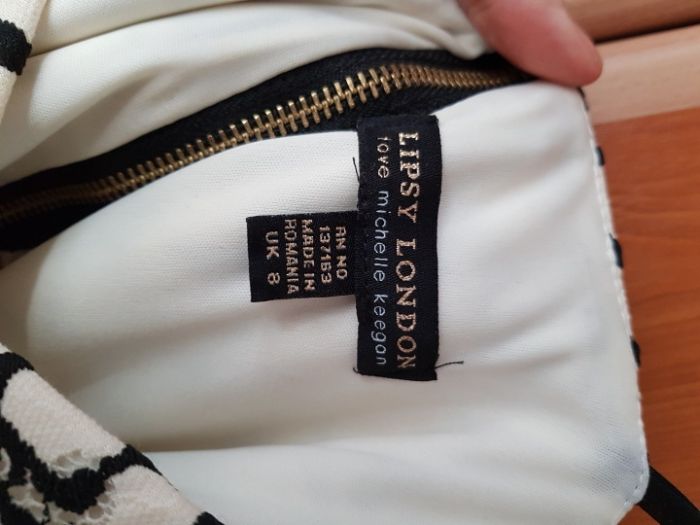 Vand rochie de ocazie