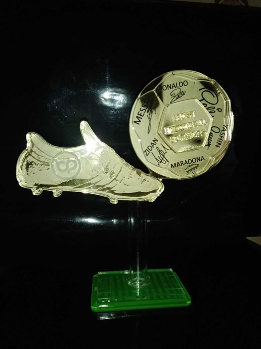 Эксклюзивный футбольный кубок на заказ