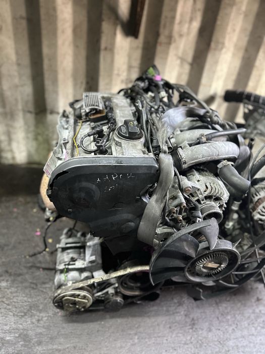 Двигатель ADR Audi A4 1.8 обьем