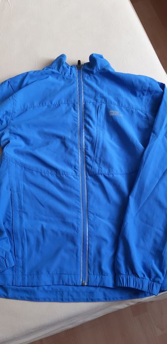Детски якета /ветровка/ Hummel за около 13-14 години