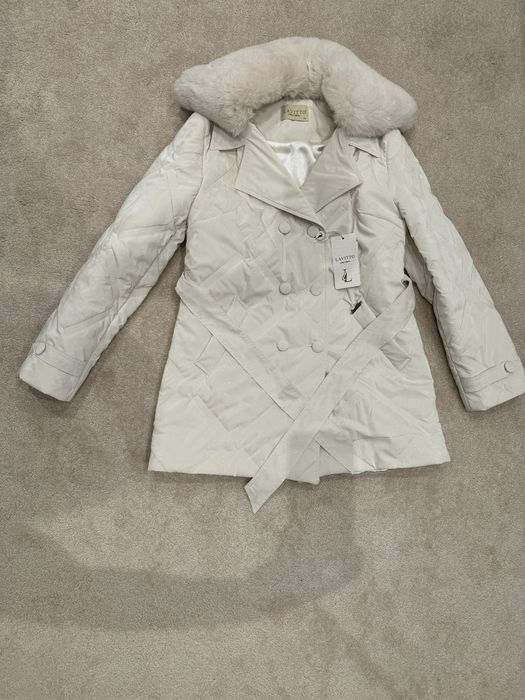 Дамско бяло яке М