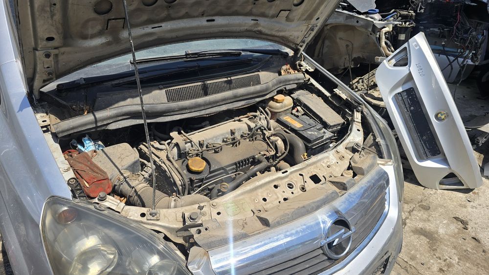Opel Zafira B 1.9 120 коня на части